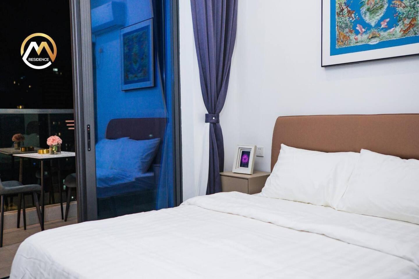 Hotel Serviced Apartments Top One Infinity Pool With View Of 360 Degree Phnom Penh Exterior photo