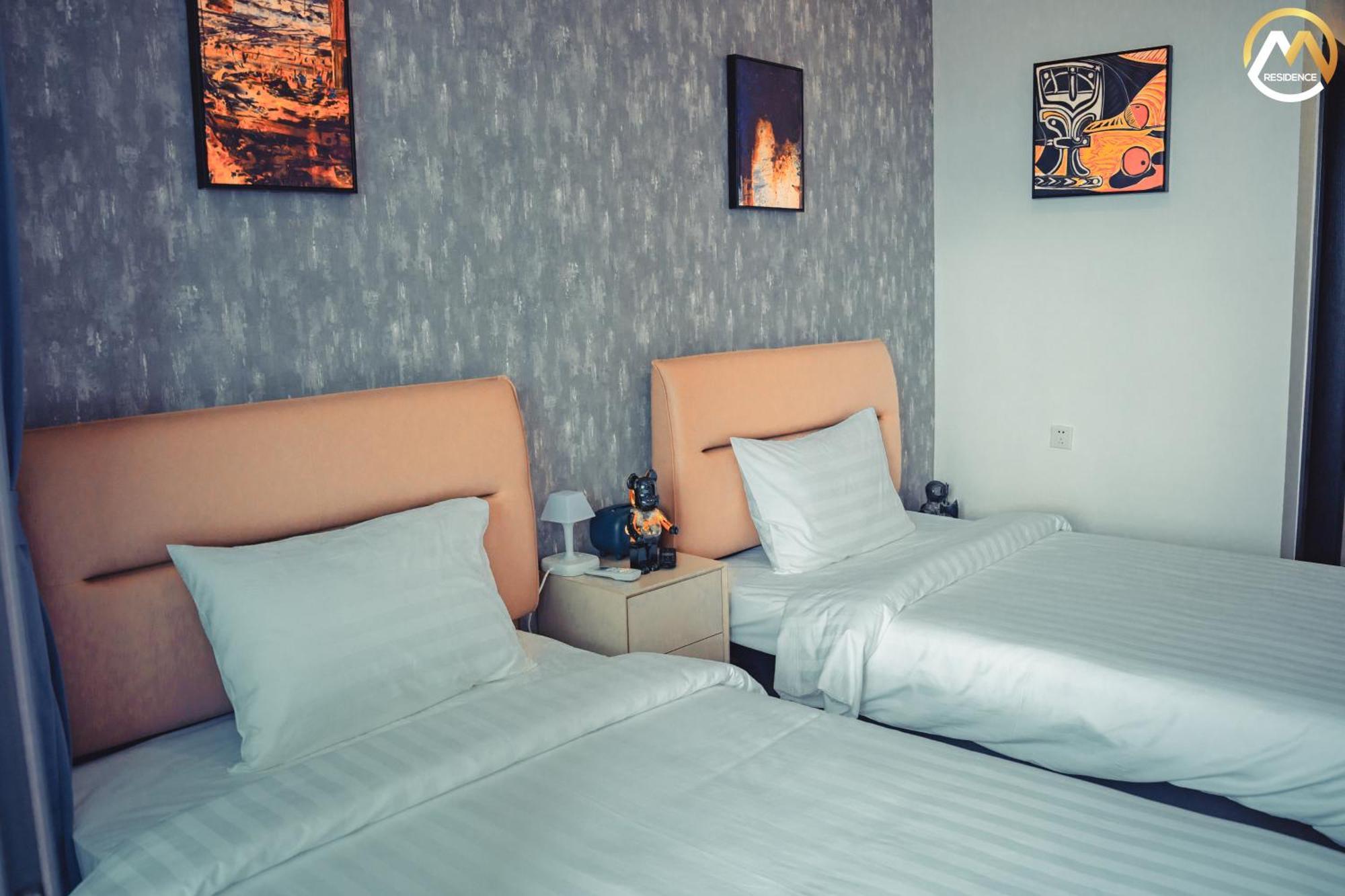 Hotel Serviced Apartments Top One Infinity Pool With View Of 360 Degree Phnom Penh Exterior photo