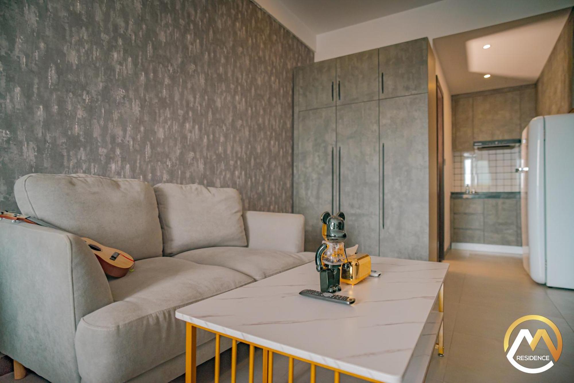 Hotel Serviced Apartments Top One Infinity Pool With View Of 360 Degree Phnom Penh Exterior photo